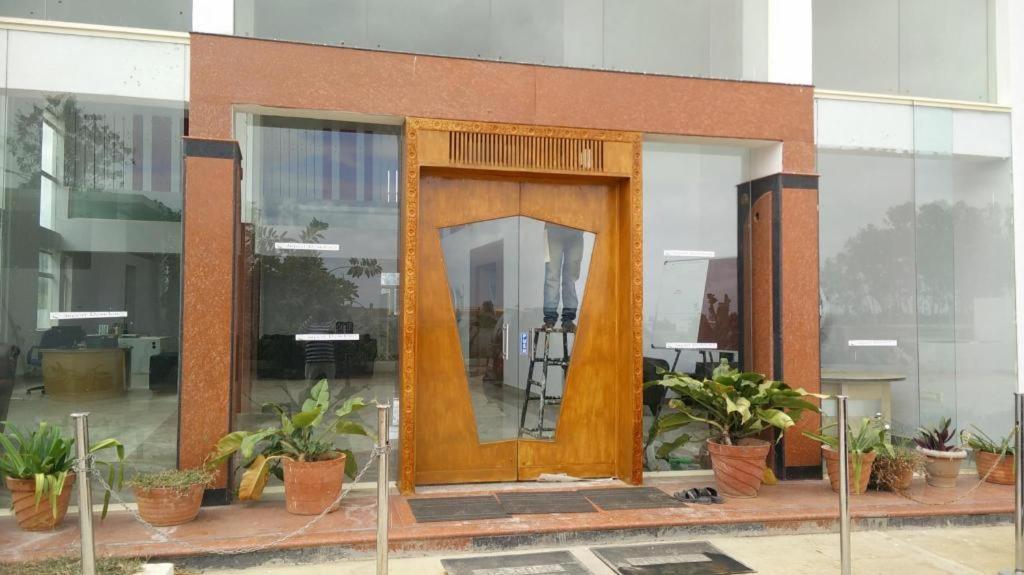 Airport Residency Hotel Devanahalli ภายนอก รูปภาพ