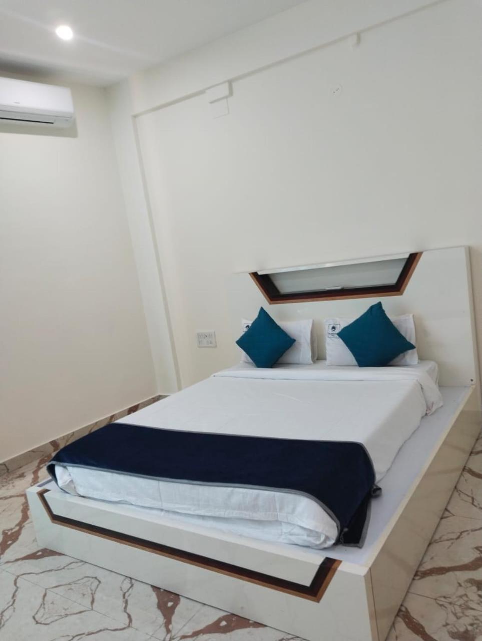 Airport Residency Hotel Devanahalli ภายนอก รูปภาพ
