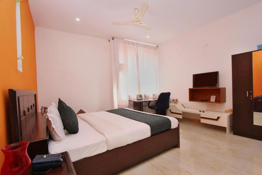 Airport Residency Hotel Devanahalli ภายนอก รูปภาพ